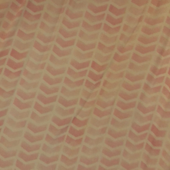 Cinnamon Girl pink top - Picture 3 of 3